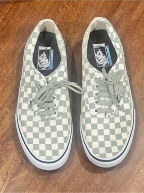 Men’s Vans Checkerboard Low Top Sneakers size 11